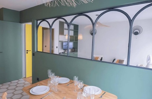 Quartier de l'Ecole-Militaire Apartment | AN IDEAL PARISIAN BASE,WITHIN EASY REACH OF THE EIFFEL, INVALIDES, LE BON MARCHE