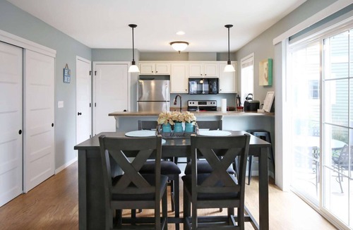 Ottawa House | An Inviting Retreat!