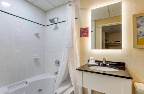 Paramus House | An inviting stay near NYC