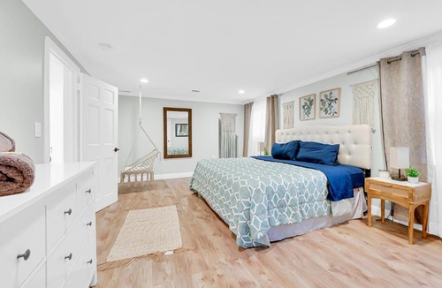 Englewood House | An Oasis 15 min from Uptown Manhattan NYC!