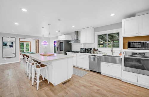 Englewood House | An Oasis 15 min from Uptown Manhattan NYC!