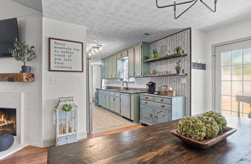 McDonough House | An Oasis Awaits You with Vineyard Views