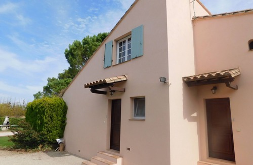 Villetelle Cottage | An oasis of greenery between Nîmes and Montpellier, 20 minutes from the sandy beaches