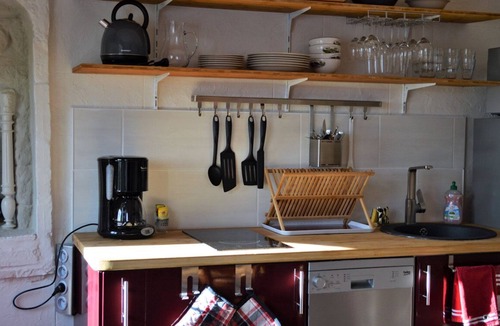 Vouvray House | An unusual experience in a troglodytic Gîte in the heart of the Loire Valley!
