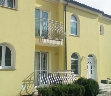 Krk House | Ana Rooms