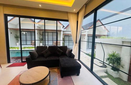 Mas House | Anada House