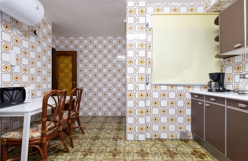 Salou City Centre Apartment | ANAGABU 5H Apartment - Only families