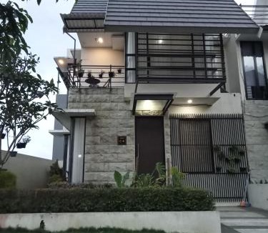 Ngaglik Villa | Anagata House Batu at C8 Grand Kusuma Hill