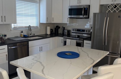 A-Zone House | Analia's Beach Home