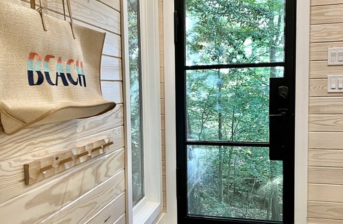 Spring Grove Cottage | ANALOG - Private Beach & Acres of exclusive sanctuary set in a peaceful forest