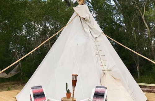 San Cristobal RV Rental | ANASAZI TIPI