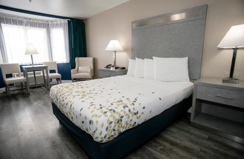 Bertsch-Oceanview Hotel | Anchor Beach Inn