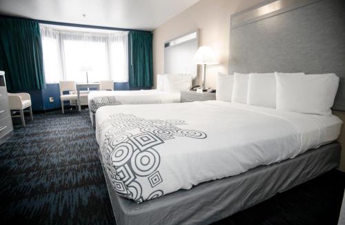 Bertsch-Oceanview Hotel | Anchor Beach Inn