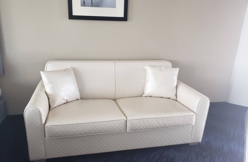 Bertsch-Oceanview Hotel | Anchor Beach Inn