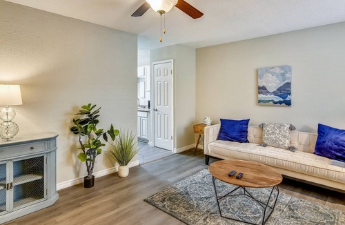 Galveston Condo | Anchor by Pleasure Pier #2: Updated Condo Community, Heart of the City