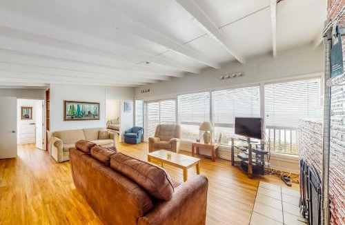 Nelscott House | Anchor Court Views