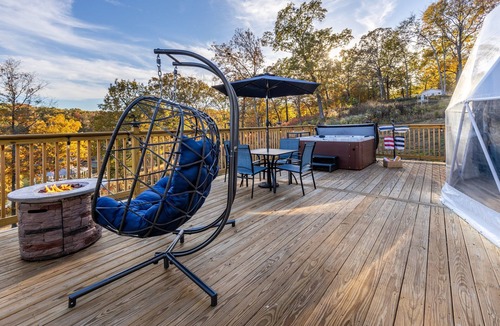 Almo Cabin | Anchor Dome | Private Dock, Free Kayaks + Pontoon & Jet Ski Rentals, Hot Tub!