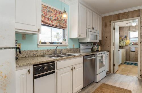Silver Cay House | Anchor Eways - 2235 Mallard St