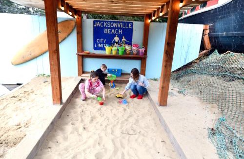 Lincoln City Hotel | Anchor Inn Resort