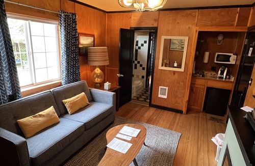 Lincoln City Hotel | Anchor Inn Resort