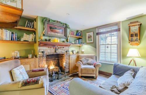 Faversham House | Anchor Light Cottage