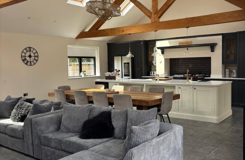 Wimborne Saint Giles House | ANCHOR PADDOCK COUNTRY RETREAT