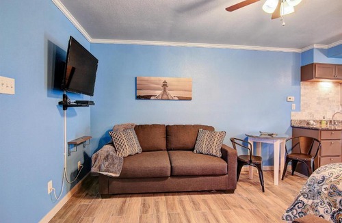 Corpus Christi Apartment | Anchor Resort II