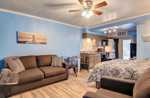Corpus Christi Apartment | Anchor Resort II