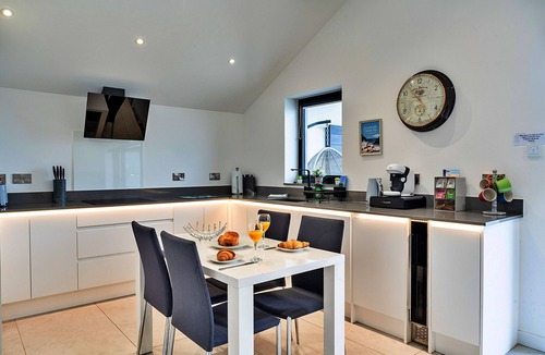 Teignmouth Apartment | Anchor View