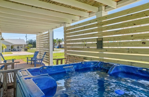 El Centro Beach House | Anchors Away ~ Gulf View with Private Pool, Golf Cart & Fire Pit