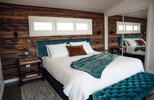 Port Campbell Hotel | Anchors Port Campbell