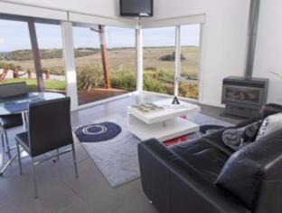 Port Campbell Cabin | Anchors Port Campbell