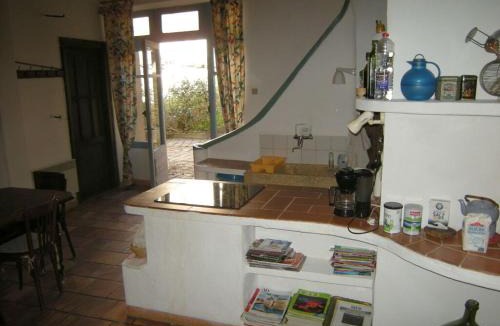 Camplong-d'Aude House | "Ancien Cafe" with courtyard