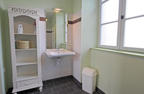 La Gonfriere House | Ancien presbytère restauré avec jardin et WIFI à La Gonfrière - FR-1-497-78