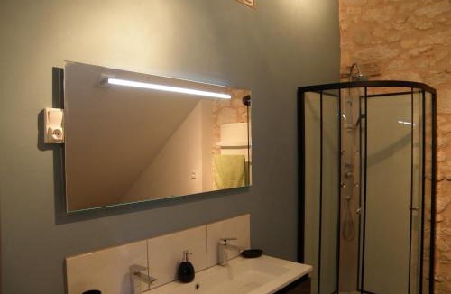 Colombier Bed & Breakfast | Ancienne école de Colombier