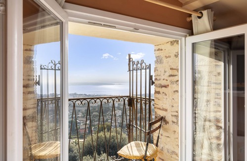 Golfe Juan Villa | Ancienne bergerie