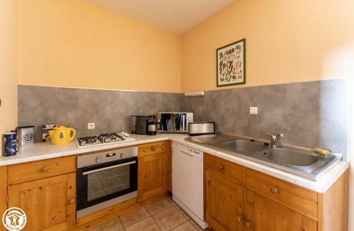 La Chaulme House | Ancienne Cure - LA Chaulme