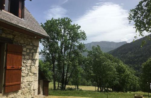 Saint-Pierre-d'Entremont Ski Chalet | ancienne grange rénovée