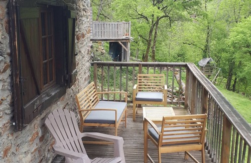 Melles House | Ancienne Grange Rénovée à la Frontière Espagnole
