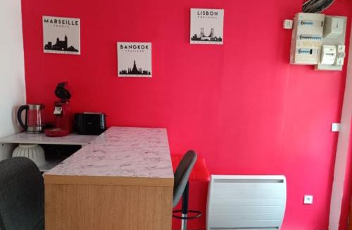 Quillebeuf-sur-Seine Apartment | Ancienne maison de pêcheur atypique