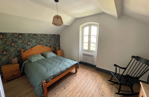 Meigne-le-Vicomte House | Ancienne Maison Garde Barrière Le 158