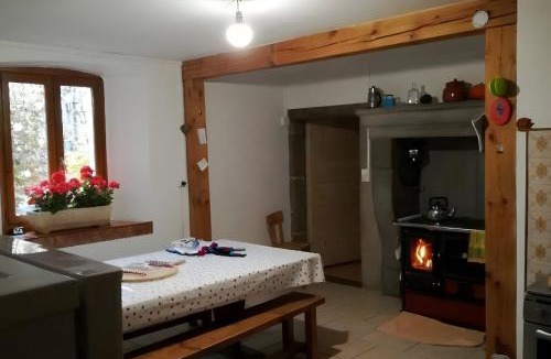 Chatelblanc House | Ancienne petite ferme