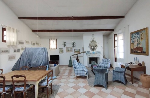 Les Chutes Lavie Apartment | Ancienne Savonnerie 5 minutes from Palais Longchamp - 100m2 + shaded terrace