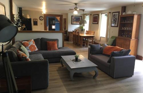 Saint-Saturnin House | Ancient Oaks Centre Val-De Loire-Culan