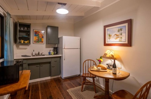 Anderson Valley Hotel | Anderson Valley Inn