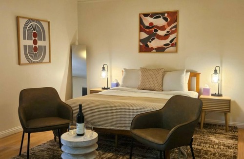 Anderson Valley Hotel | Anderson Valley Inn