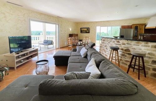 Espoey House | ANDO - ESPOEY - Gîte