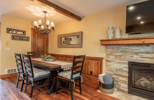 Ketchum House | Andora Villa Condo 108
