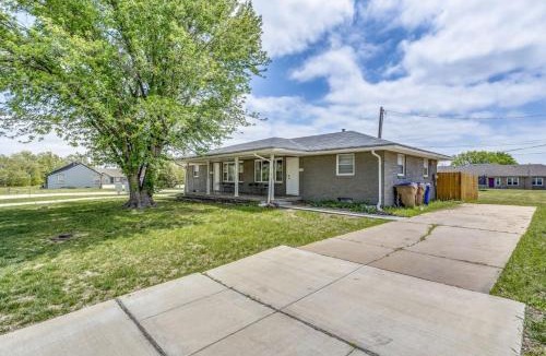 Andover House | Andover Abode - sleeps 6