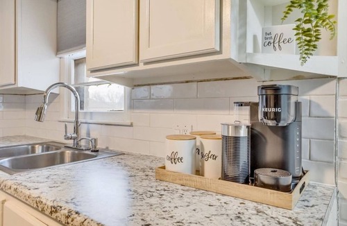 Andover House | Andover Bungalow - Sleeps 6